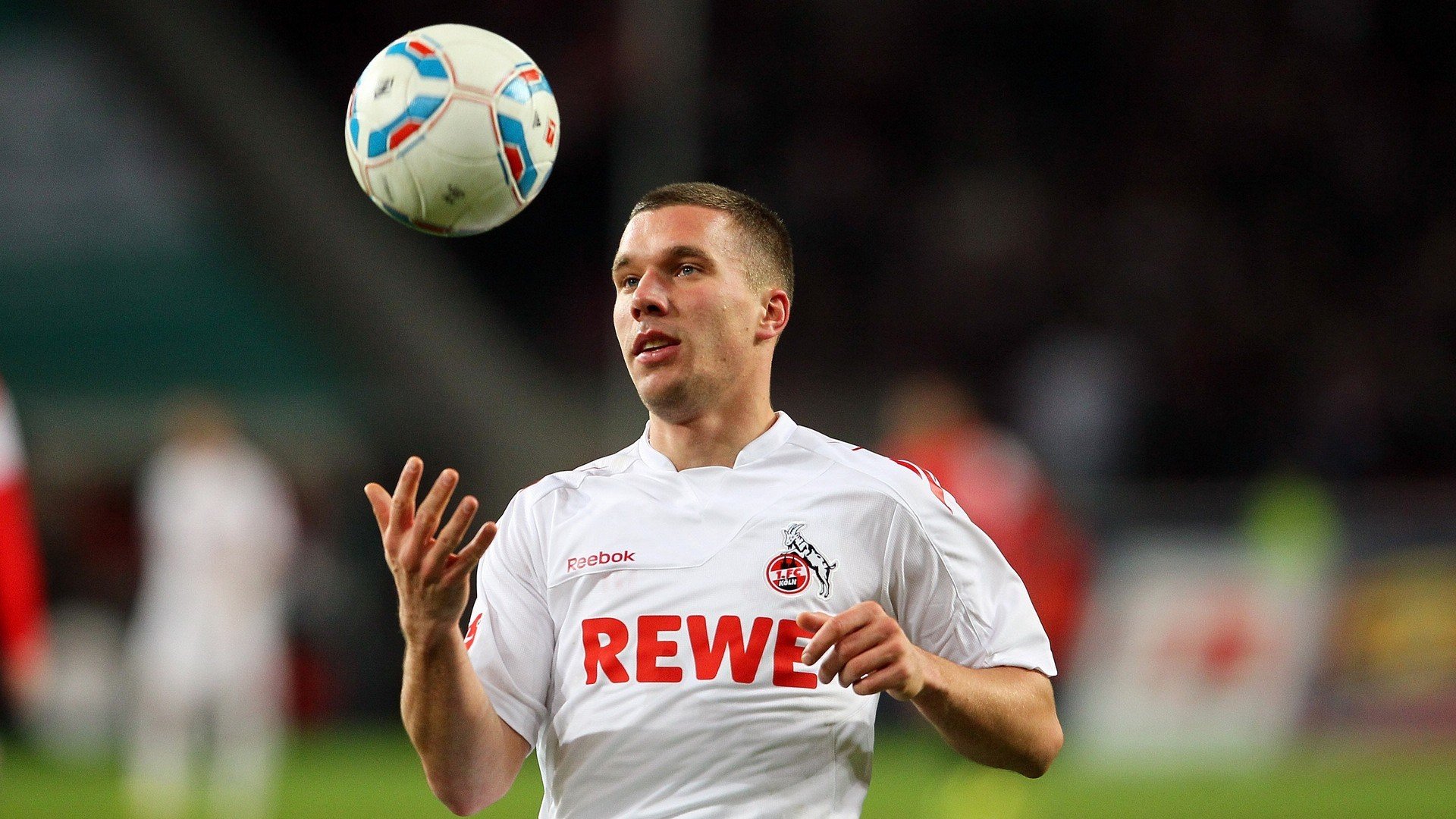 世界杯与欧冠如何共同推动女子足球发展 成新一轮会议重点